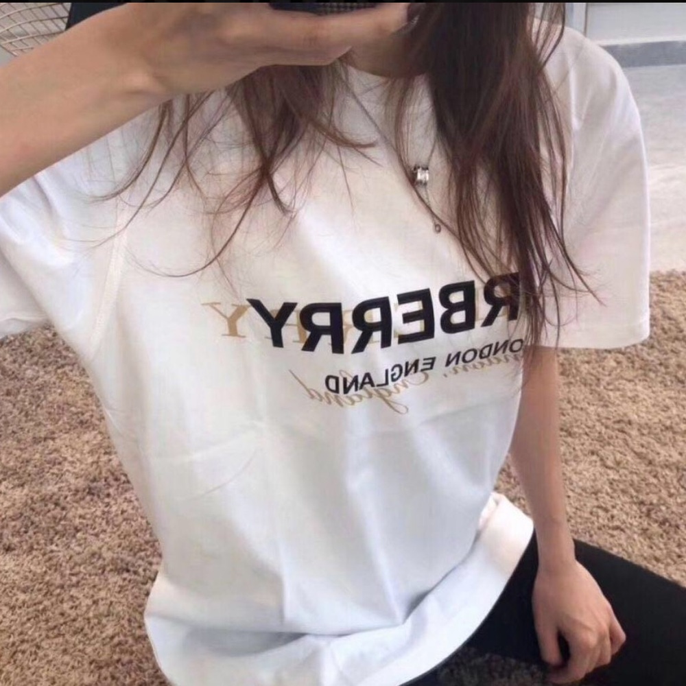 Burberry t shirt